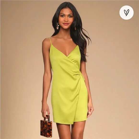slim fit dress slacks Lime Green Mother Of The Bride Dresses Elegant V Neck Ruffle Sleeves B main image 0